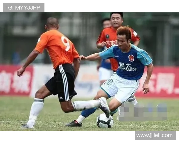 江苏舜天足球队现役与历史球星盘点及其在球队中的传奇表现 江苏舜天足球队现役与历史球星盘点及其在球队中的传奇表现